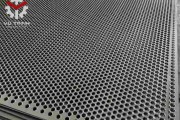 Gia công tấm sắt đục lỗ bằng công nghệ CNC – sản phẩm đẹp – giá cạnh tranh